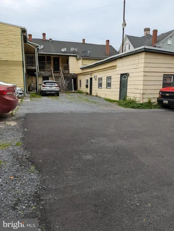 $800 | 519 West King Street, Unit 3, Martinsburg, WV 25401