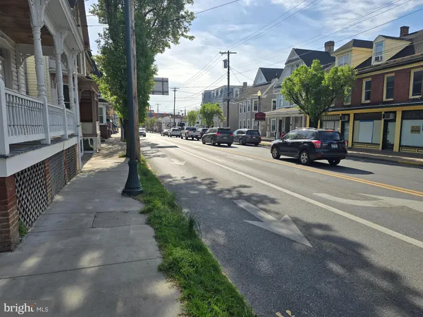 $800 | 519 West King Street, Unit 3, Martinsburg, WV 25401