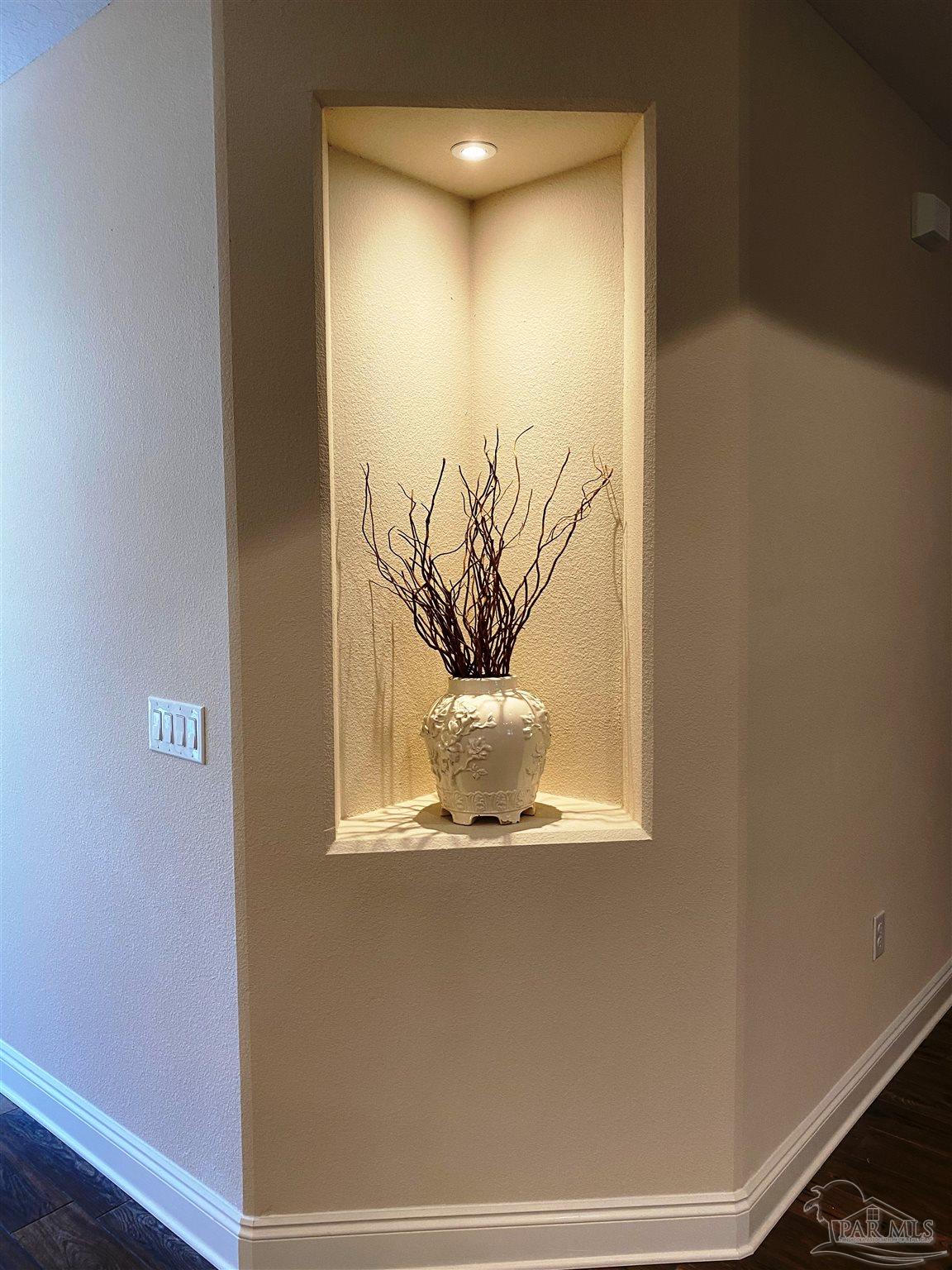5472 South A Jones Road Milton, FL 32583 - Photo 18 of 29 Designed with special touches throughout.