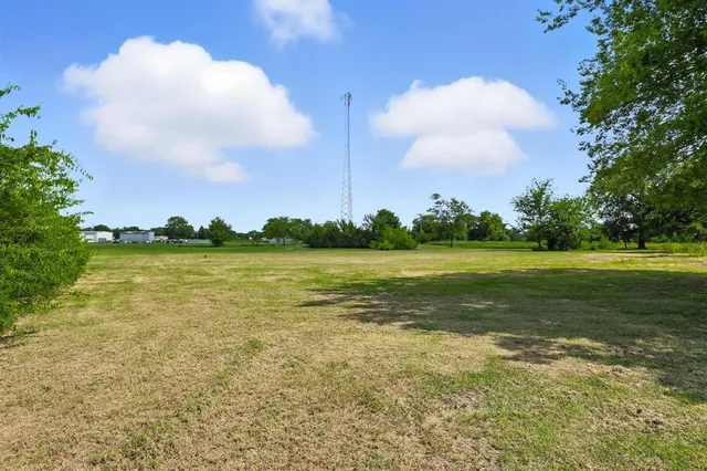 $305,000 | 400 Katy Street, Alba, TX 75410