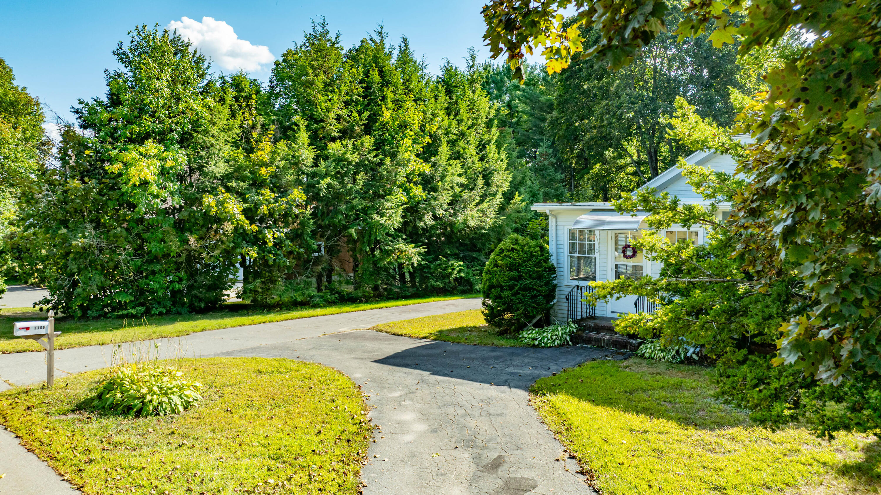1106 Chase Road Veazie, ME 04401 - Photo 4 of 70 dji_fly_20250912_033328_445_175762306774