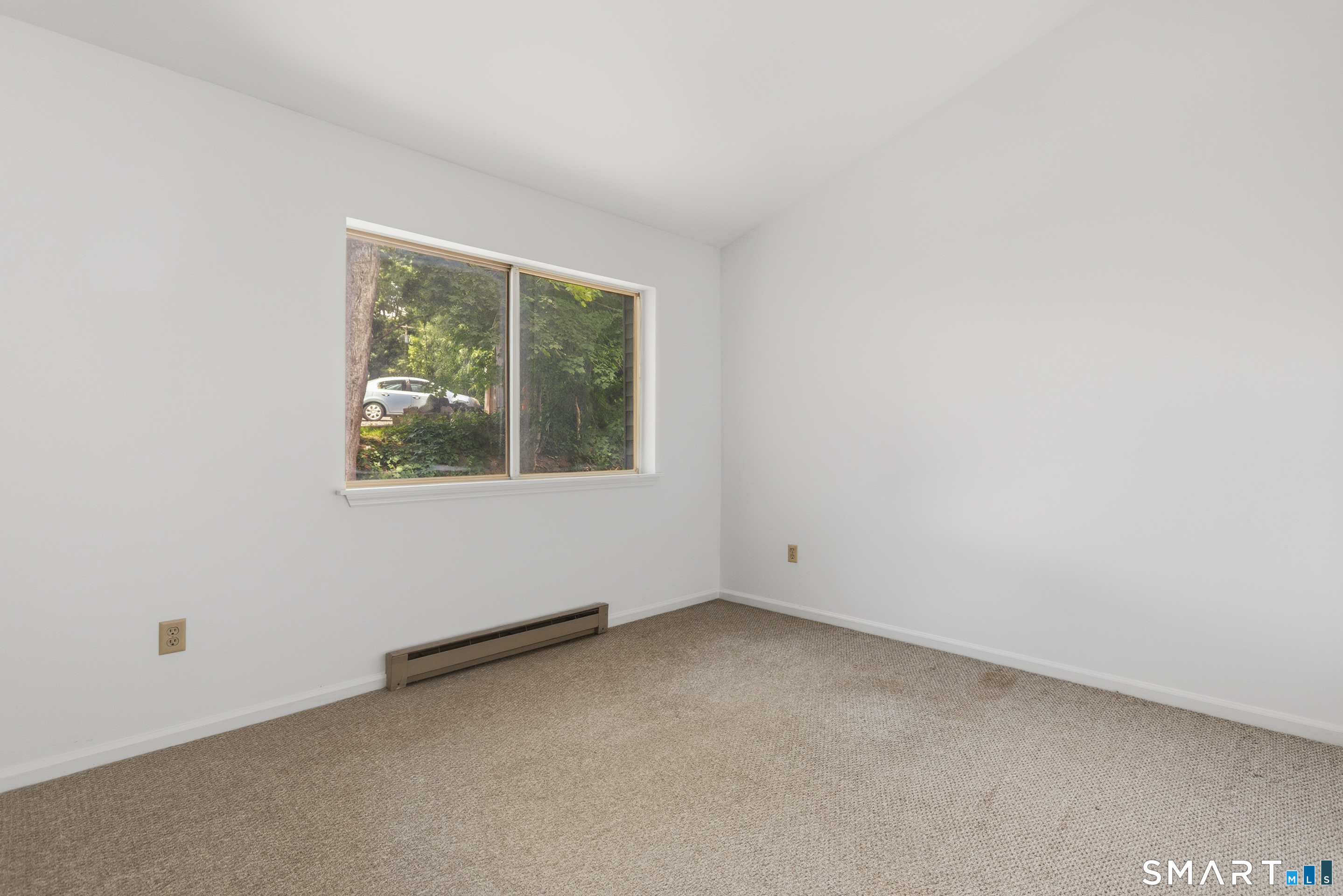 1 Beaver Brook Road, Unit 8 Danbury, CT 06810 - Photo 14 of 40