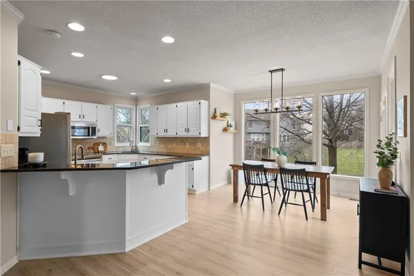 $595,000 | 14602 Hemlock, Overland Park, KS 66223