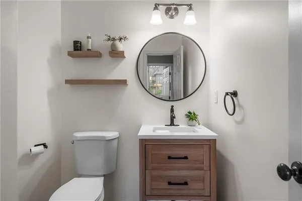 $595,000 | 14602 Hemlock, Overland Park, KS 66223