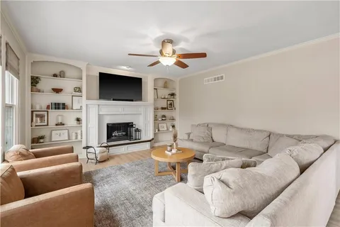 $595,000 | 14602 Hemlock, Overland Park, KS 66223