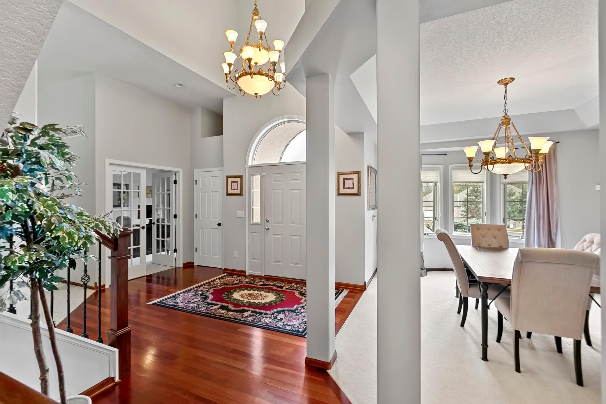 9243 Cold Stream Lane Eden Prairie, MN 55347 - Photo 4 of 42