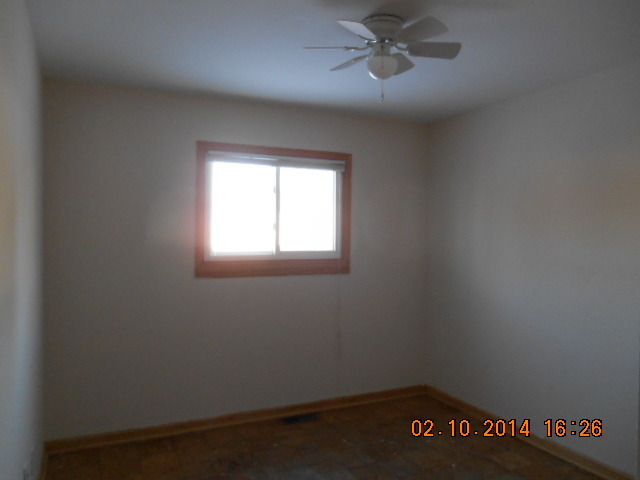 136 Thornhurst Road Bolingbrook, IL 60440 - Photo 6 of 10