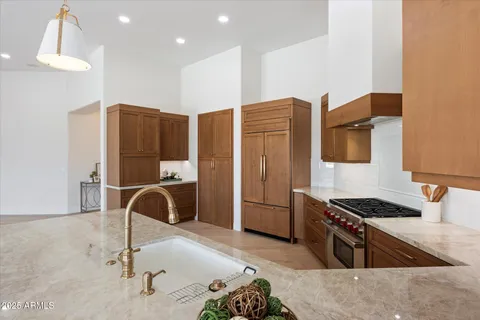 $2,100,000 | 19910 North 84th Street, Scottsdale, AZ 85255