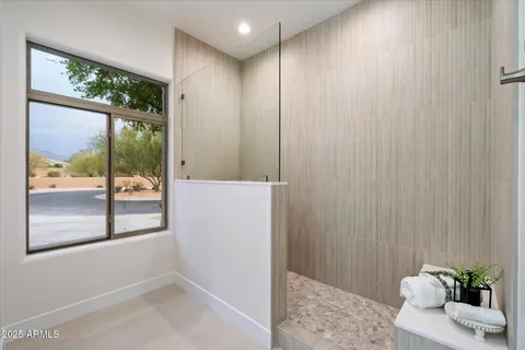 $2,100,000 | 19910 North 84th Street, Scottsdale, AZ 85255