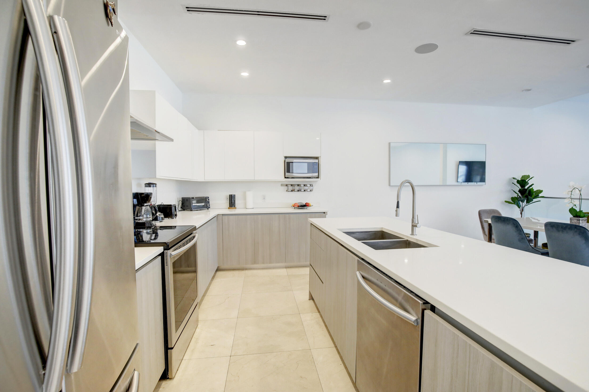 3089 Southwest 21st Street Miami, FL 33145 - Photo 21 of 39 _A7A2684_5_6_7_8