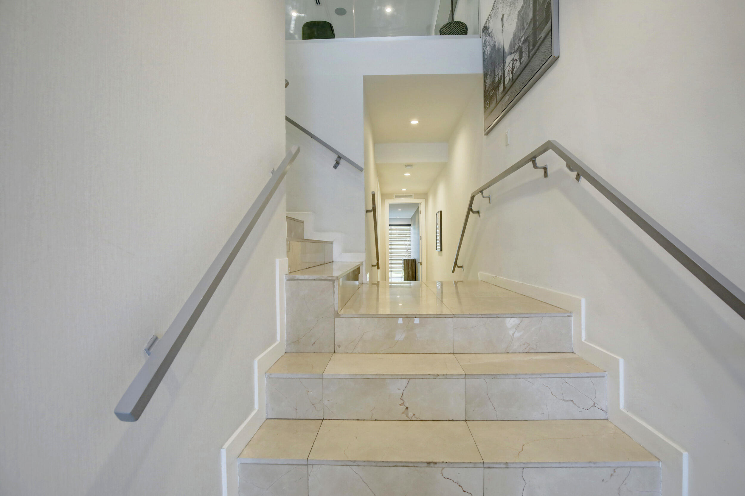 3089 Southwest 21st Street Miami, FL 33145 - Photo 4 of 39 _A7A2509_10_11_12_13