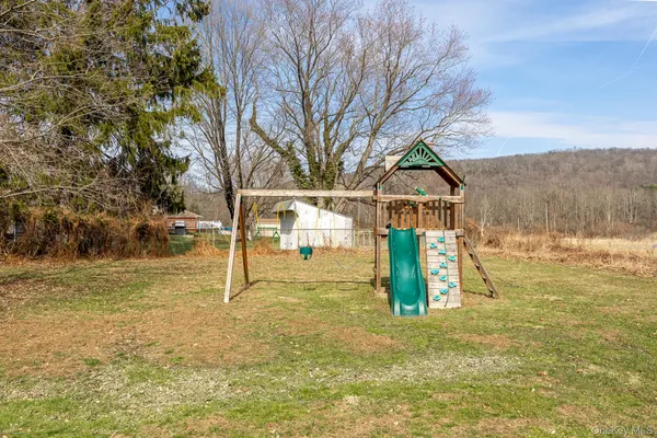 $600,000 | 1490 Clove Valley Road, LaGrangeville, NY 12540