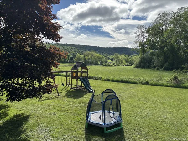 $600,000 | 1490 Clove Valley Road, LaGrangeville, NY 12540