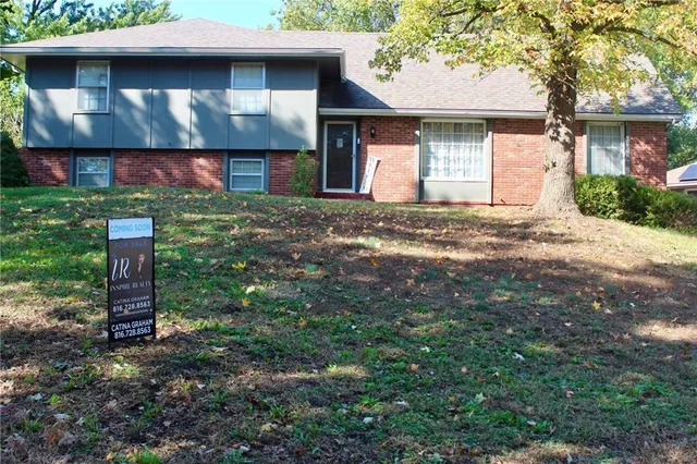 $325,000 | 7308 Crisp Avenue, Raytown, MO 64133