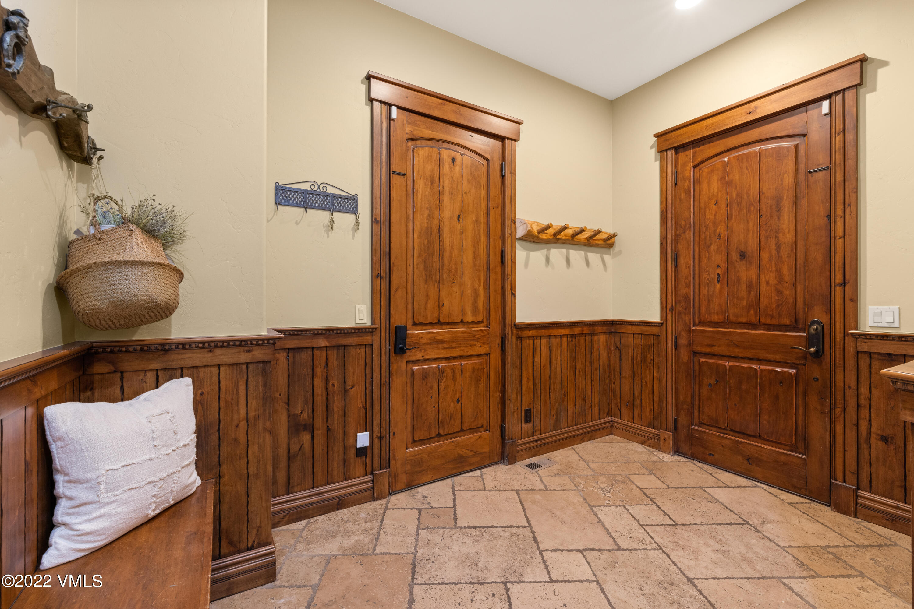 2376 Eagle Ranch Road Eagle, CO 81631 - Photo 28 of 52 04_2376 Eagle Ranch Road 25