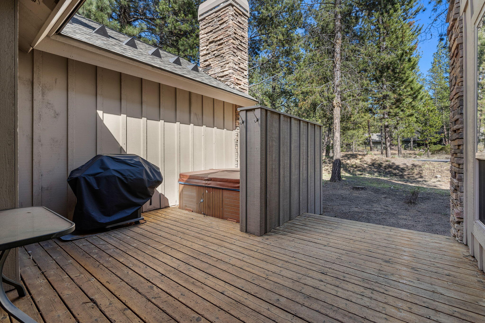 57124 Evergreen Loop, Unit 33 Sunriver, OR 97707 - Photo 19 of 37 14 2025_04_16_57124_evergreen_loop_sunri