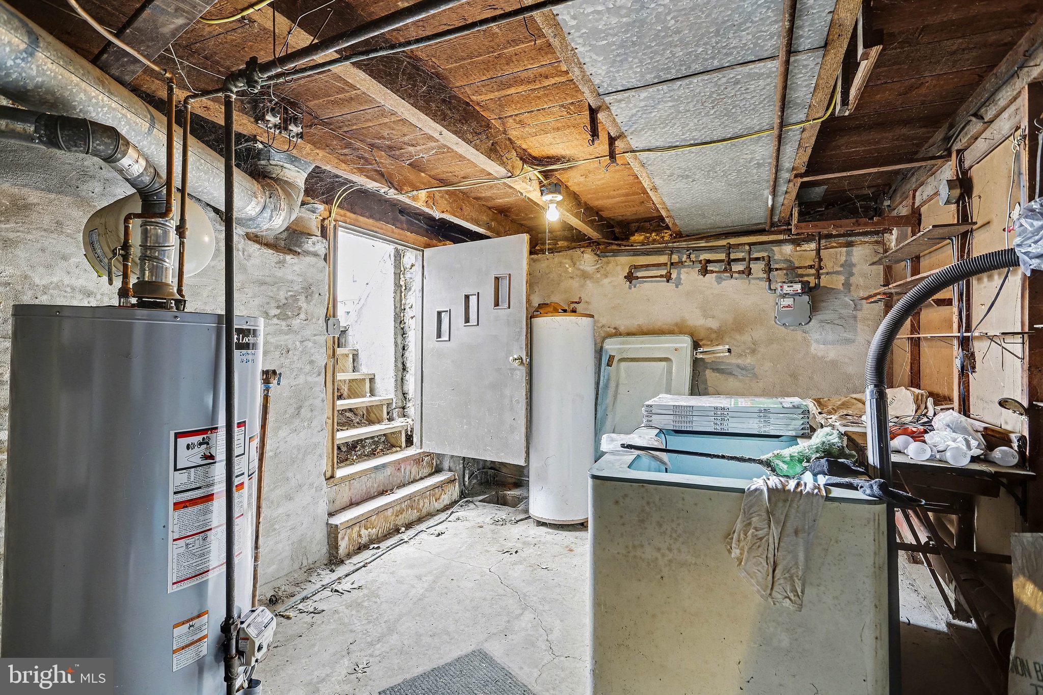 601 Maple Street Lebanon, PA 17046 - Photo 31 of 47 Spacious basement with potential charm.