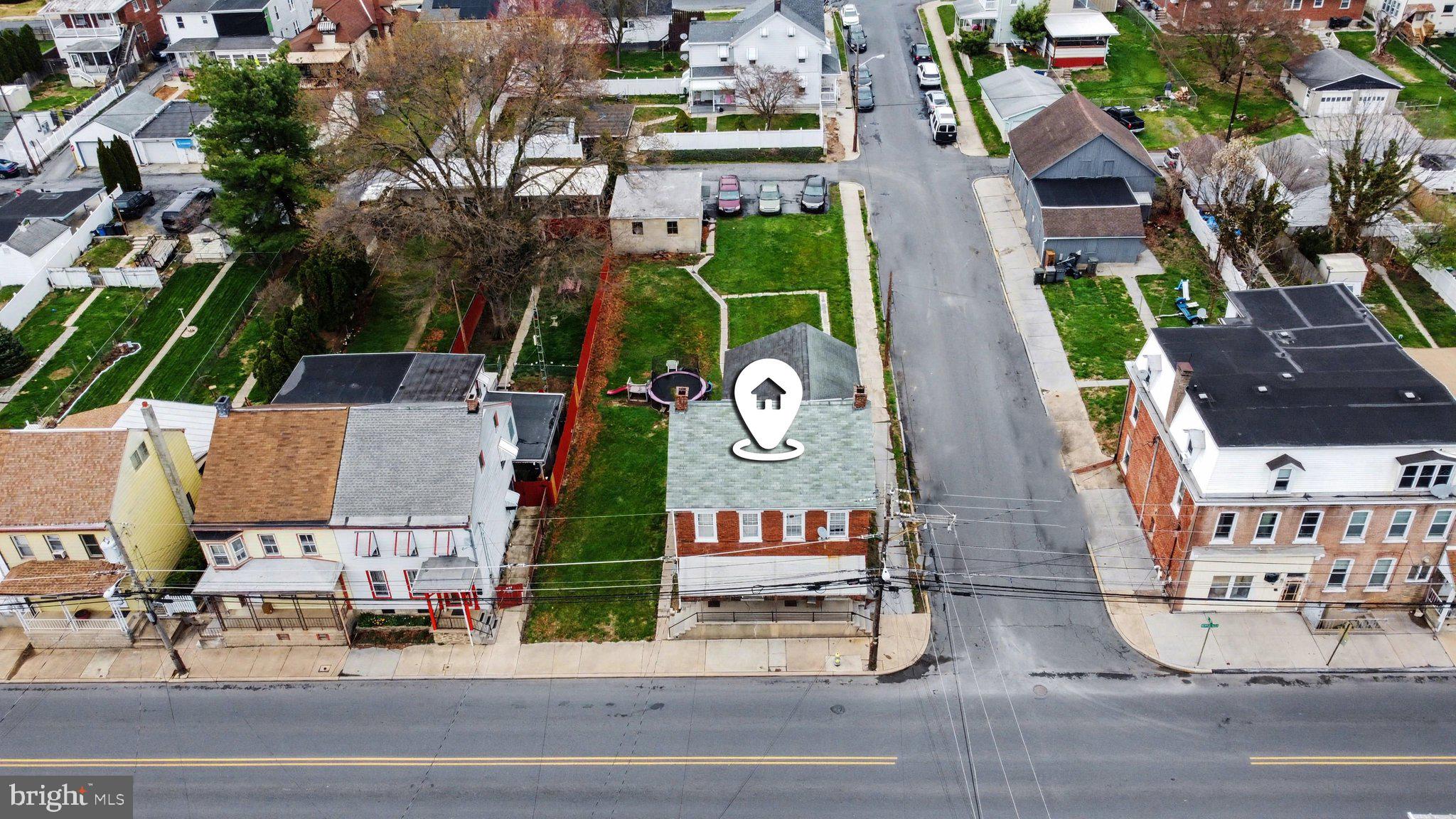 601 Maple Street Lebanon, PA 17046 - Photo 39 of 47 Charming neighborhood with green spaces.