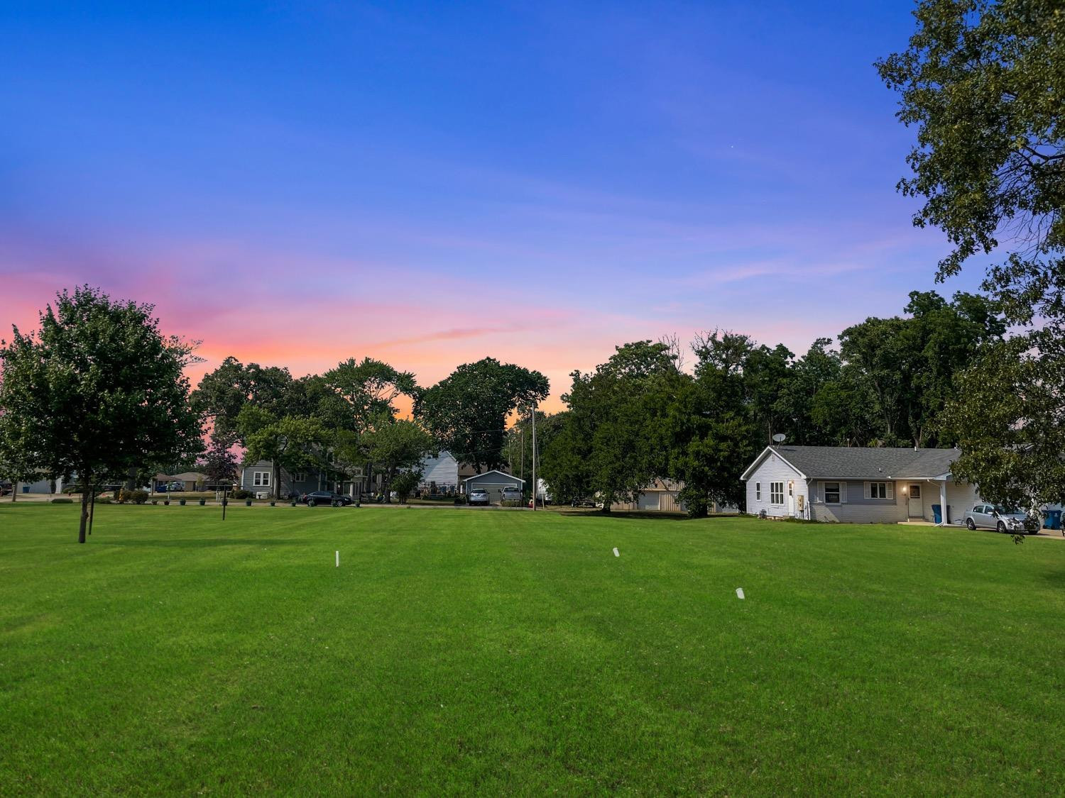 212 8th Street Southeast De Motte, IN 46310 - Photo 3 of 3 1500x1125