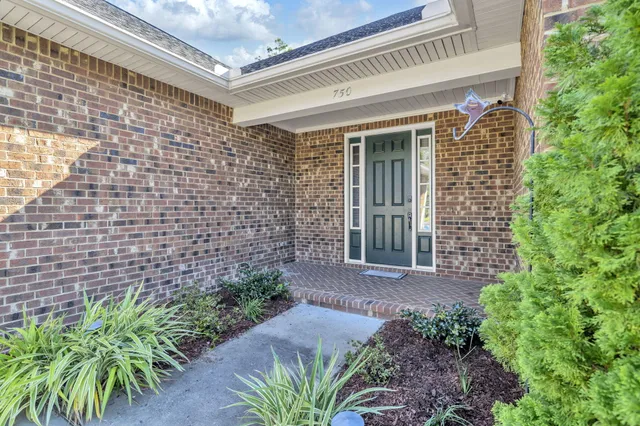 $649,900 | 750 Woods Drive, Niceville, FL 32578