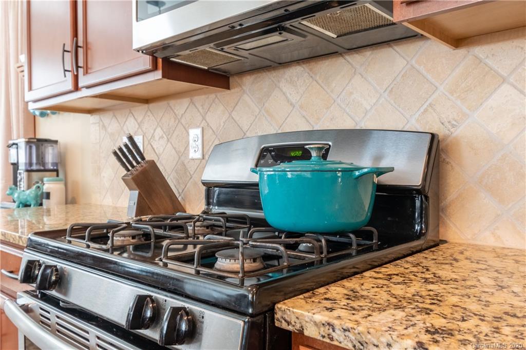 15707 Foreleigh Road Huntersville, NC 28078 - Photo 12 of 44 Gallery Image 12