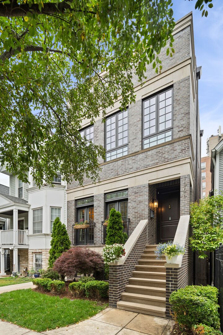 1306 West Byron Street Chicago, IL 60613 - Photo 43 of 43