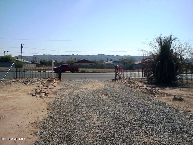 2550 East Broadway Road Phoenix, AZ 85040 - Photo 3 of 5 View of Street
