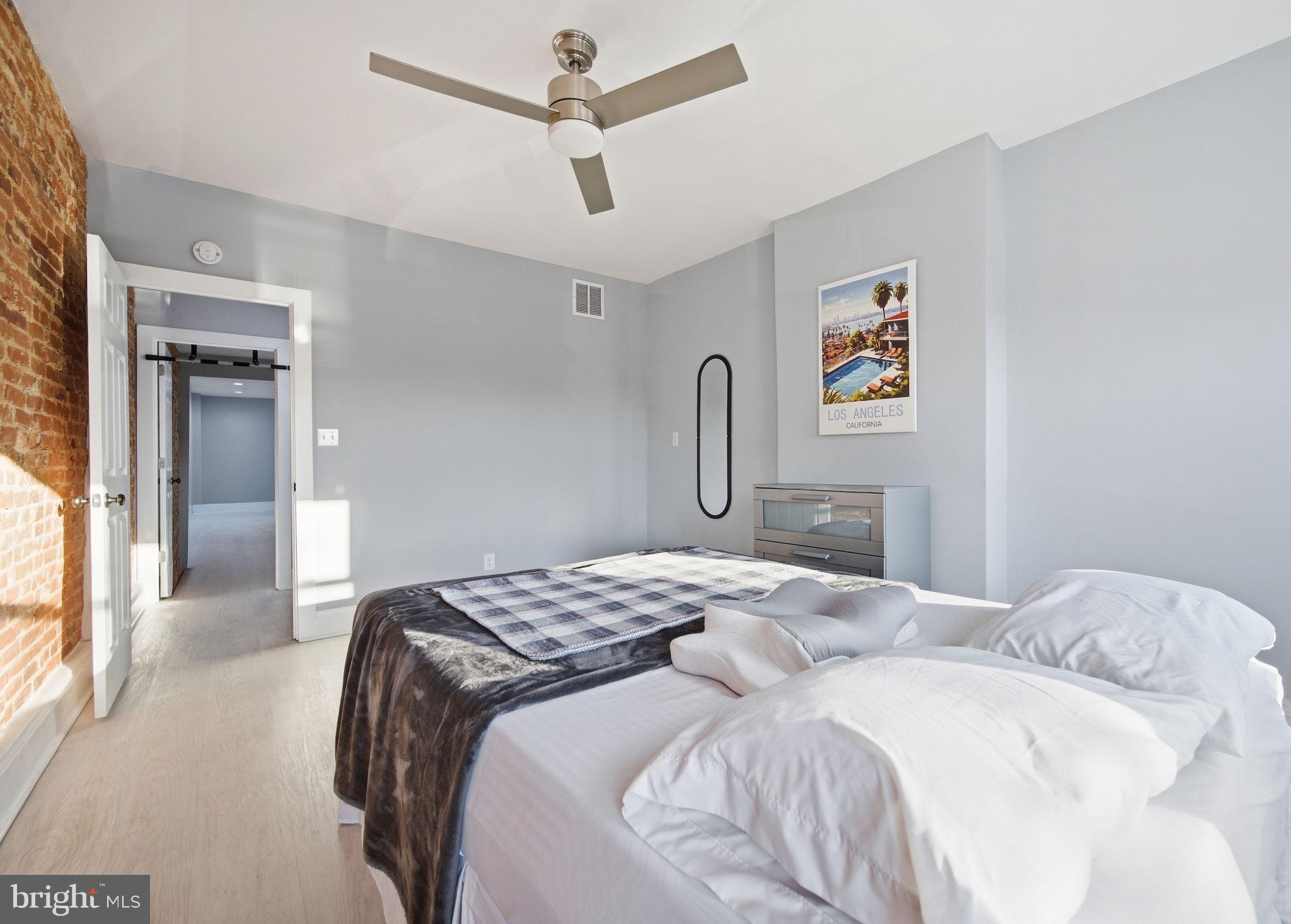 1015 Riverside Avenue Baltimore, MD 21230 - Photo 16 of 43