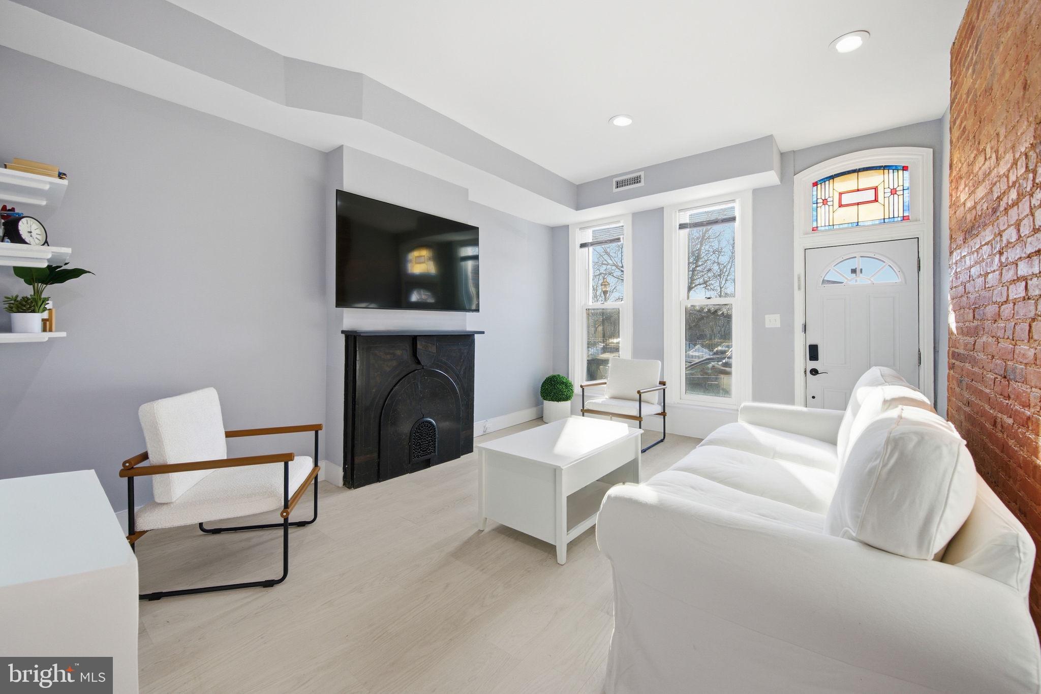 1015 Riverside Avenue Baltimore, MD 21230 - Photo 3 of 43