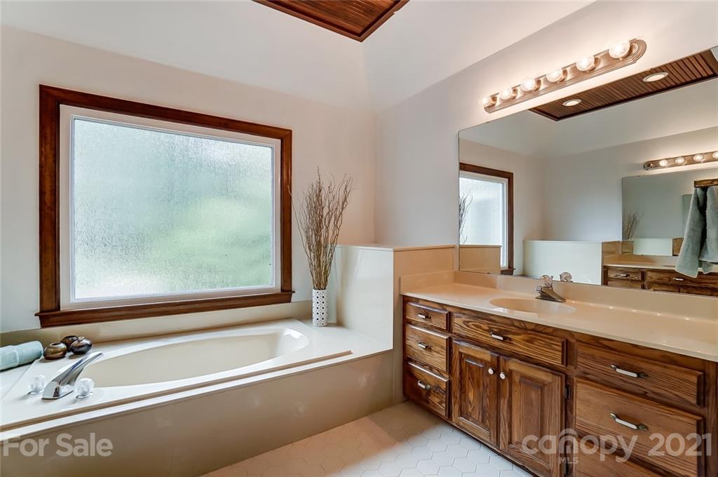 10623 Quail Acres Road Charlotte, NC 28277 - Photo 15 of 34 Gallery Image 15