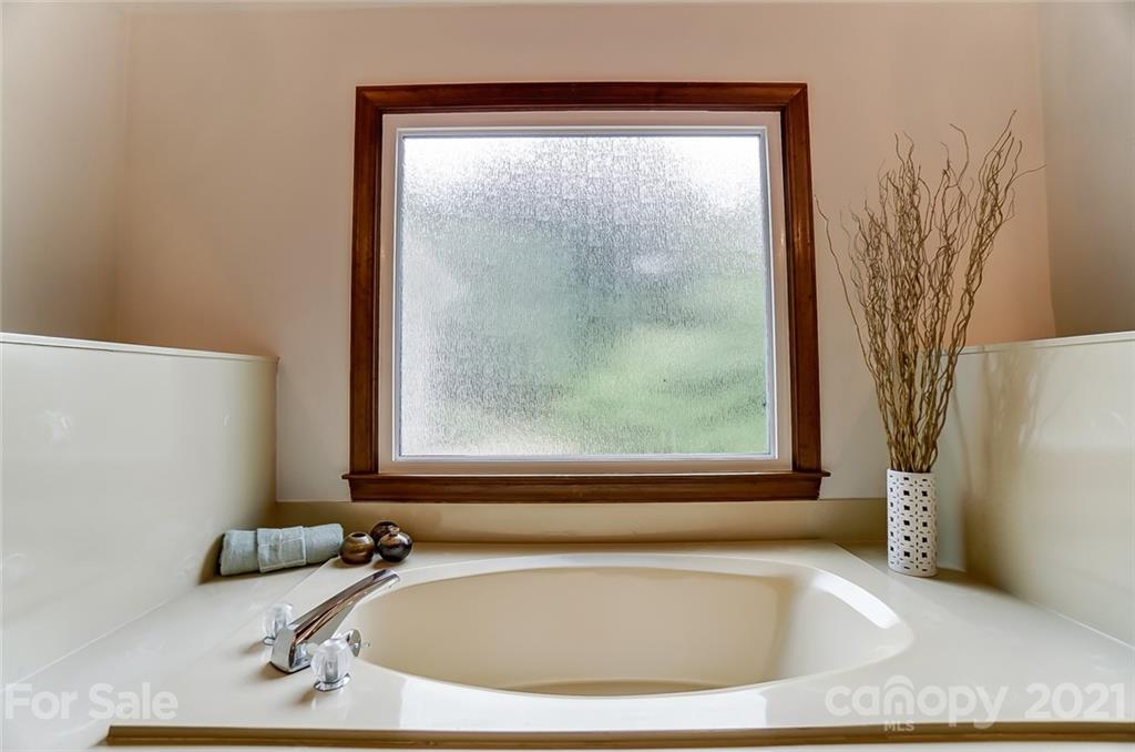 10623 Quail Acres Road Charlotte, NC 28277 - Photo 16 of 34 Gallery Image 16