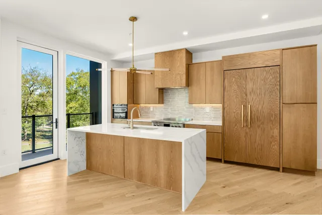 a view of a walk in closet