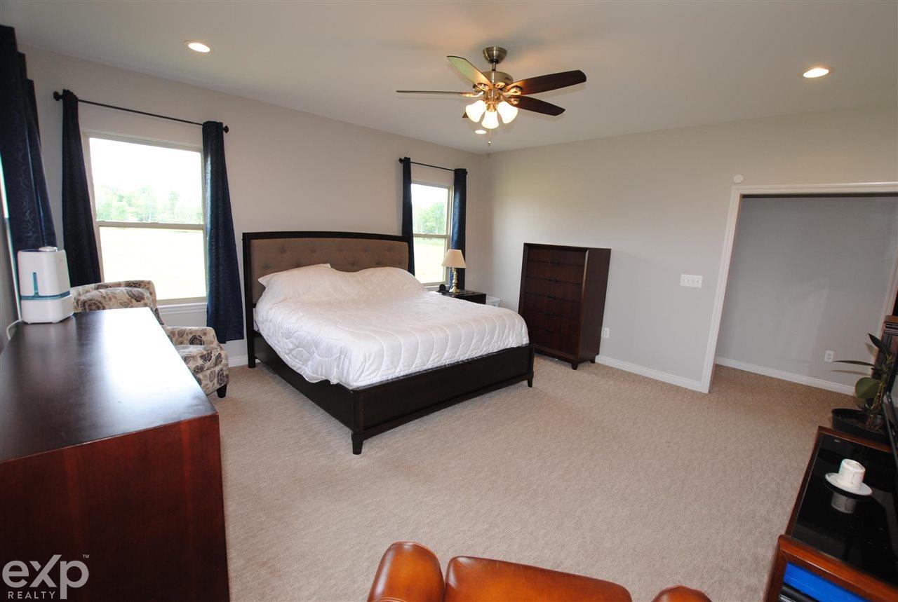 66654 Hartway Road Ray, MI 48096 - Photo 23 of 49 50080914-22.JPG