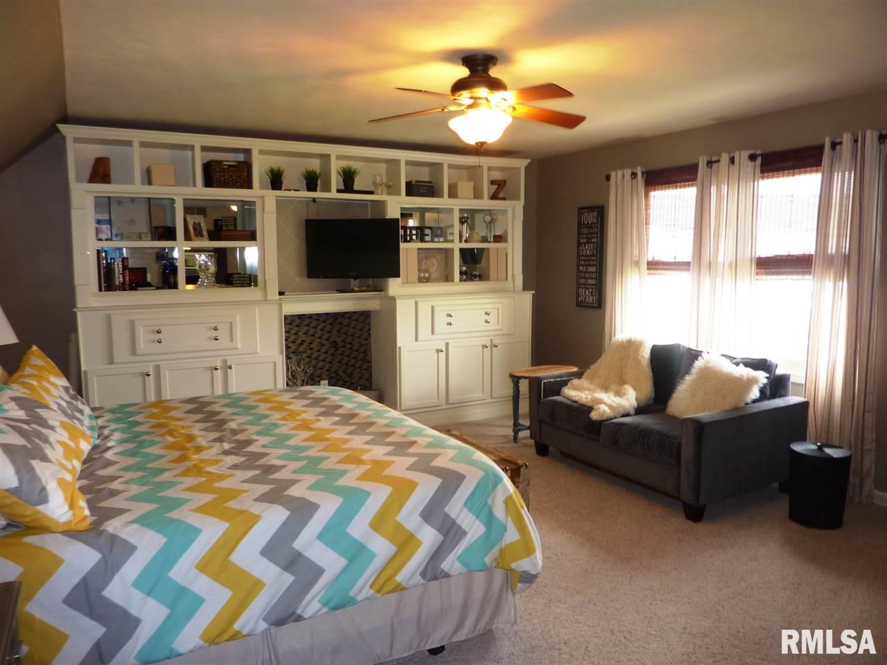 1521 Santa Fe Road Washington, IL 61571 - Photo 14 of 29 Gallery Image 14