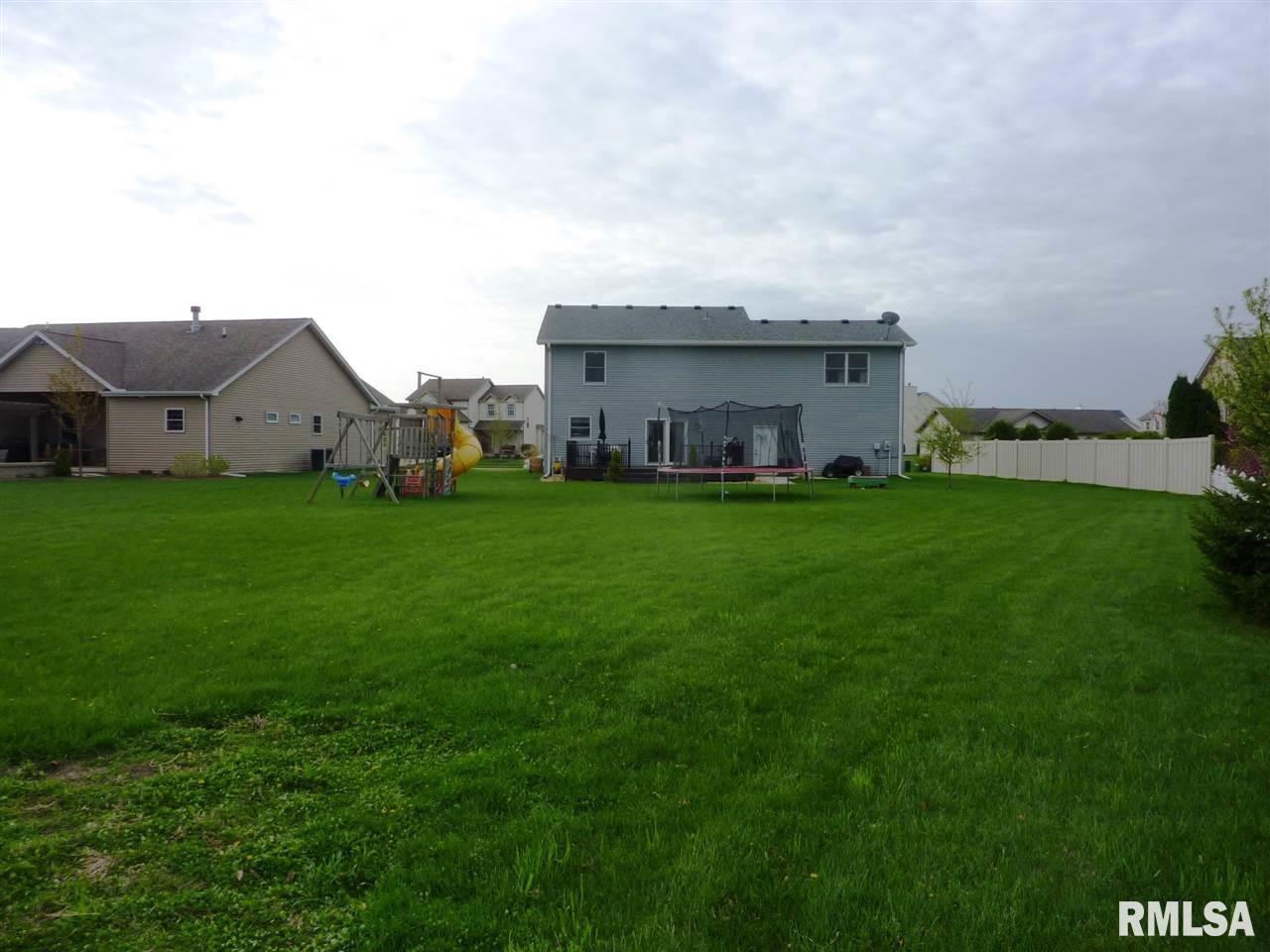 1521 Santa Fe Road Washington, IL 61571 - Photo 5 of 29 Gallery Image 5