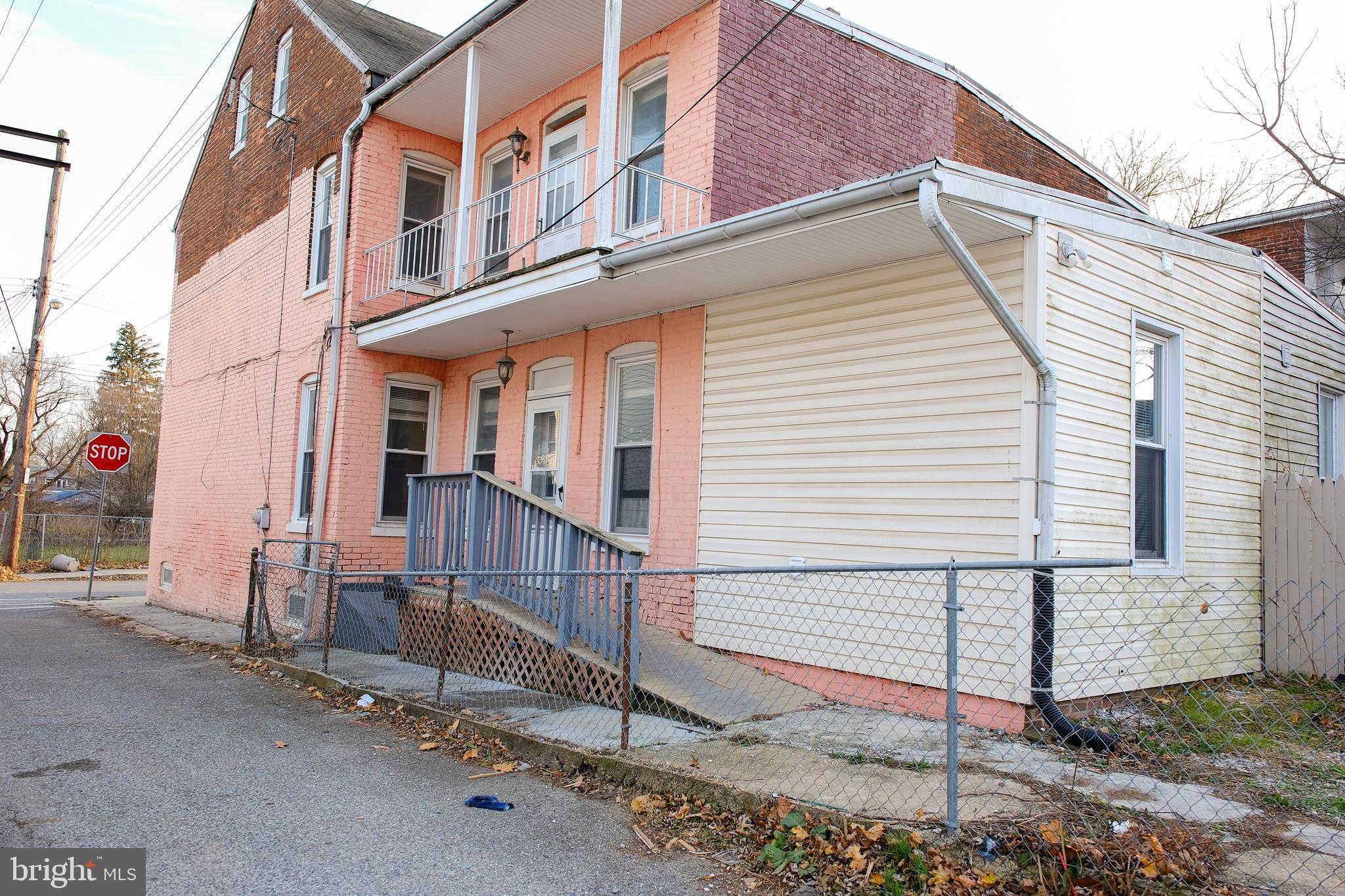 225 Front Street York, PA 17404 - Photo 7 of 42 a view of a house with a small yard