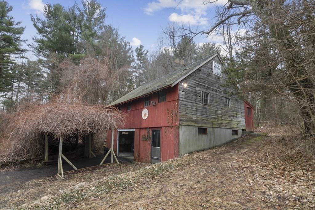 24 Mumford Road Sutton, MA 01590 - Photo 20 of 29