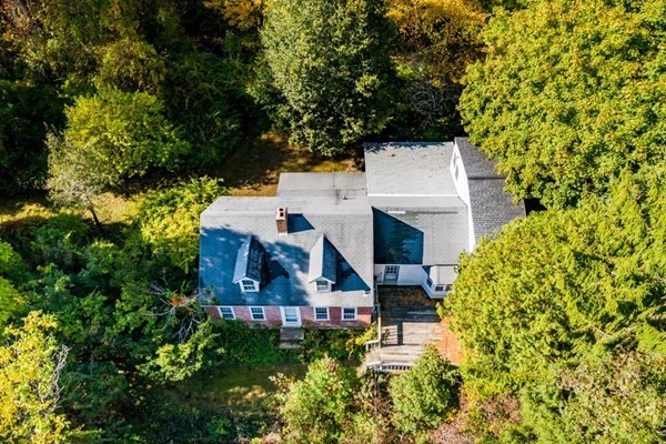 24 Mumford Road Sutton, MA 01590 - Photo 2 of 29