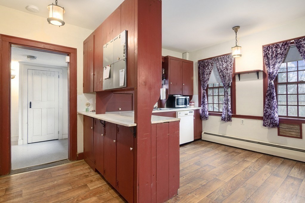 24 Mumford Road Sutton, MA 01590 - Photo 7 of 29