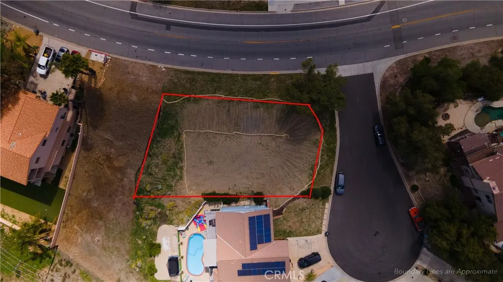 29046 Scout Canyon Lake Canyon Lake, CA 92587 - Photo 5 of 40 a view of entryway