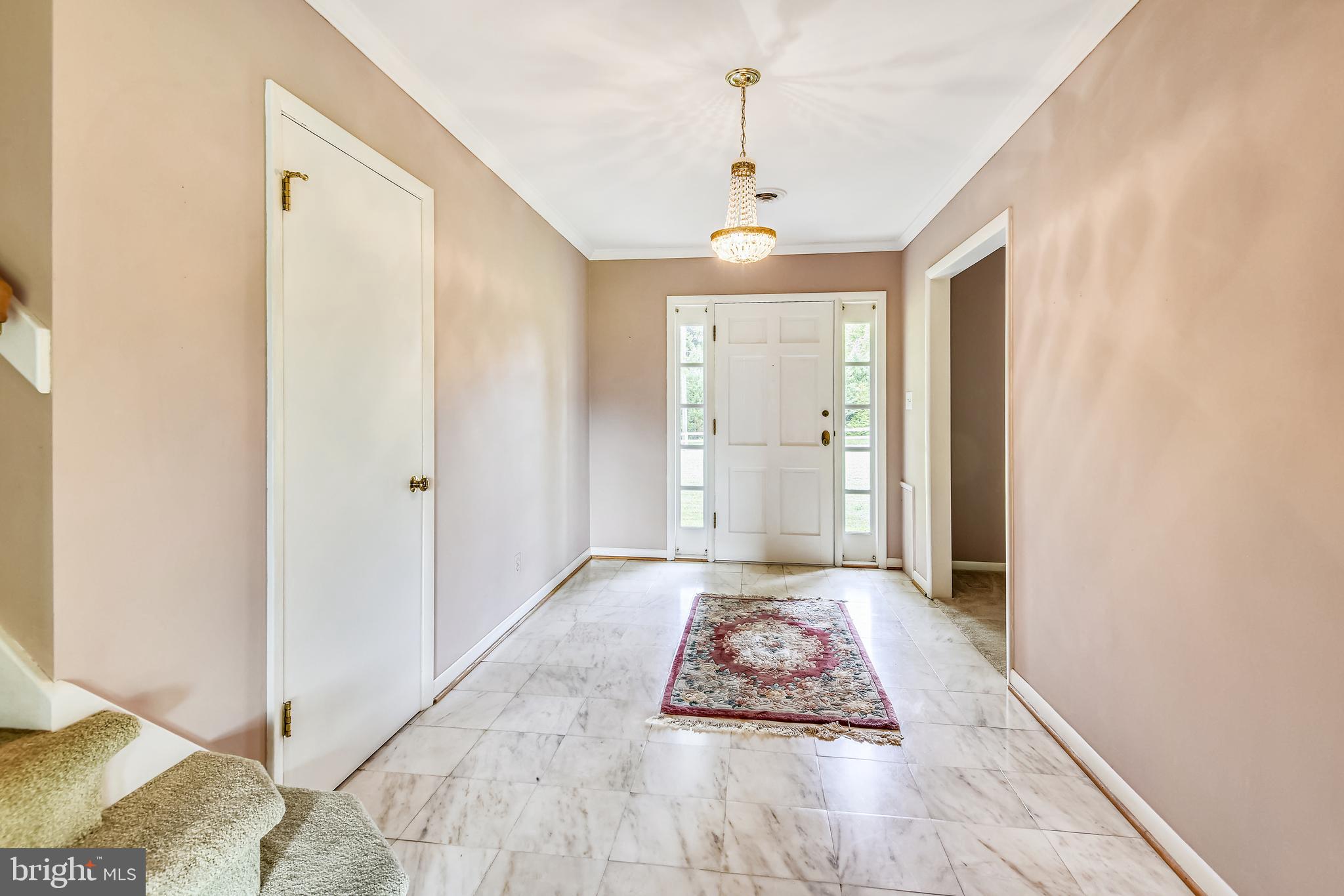 6405 Stallion Road Clifton, VA 20124 - Photo 13 of 58 Gallery Image 13