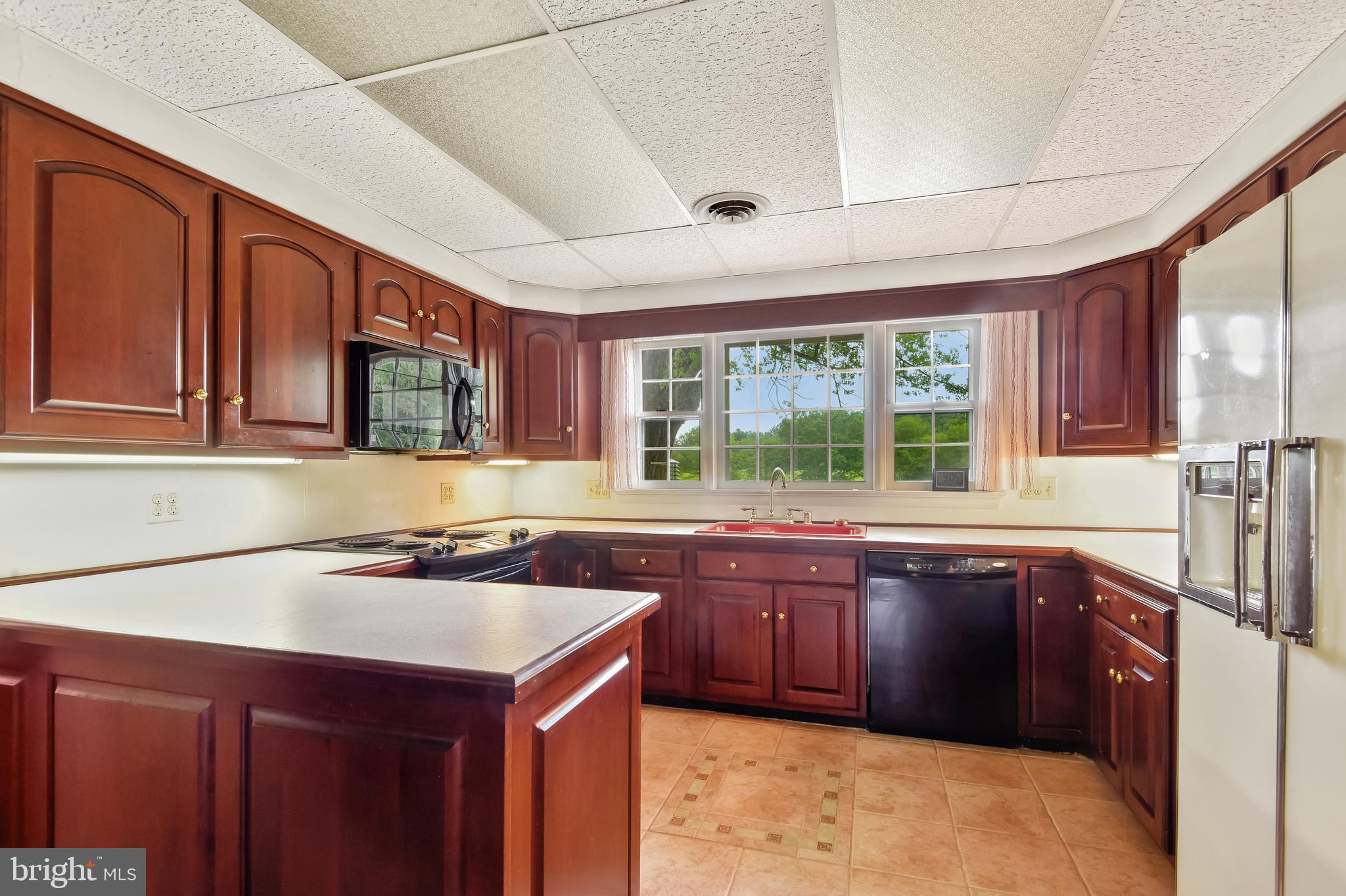 6405 Stallion Road Clifton, VA 20124 - Photo 16 of 58 Gallery Image 16