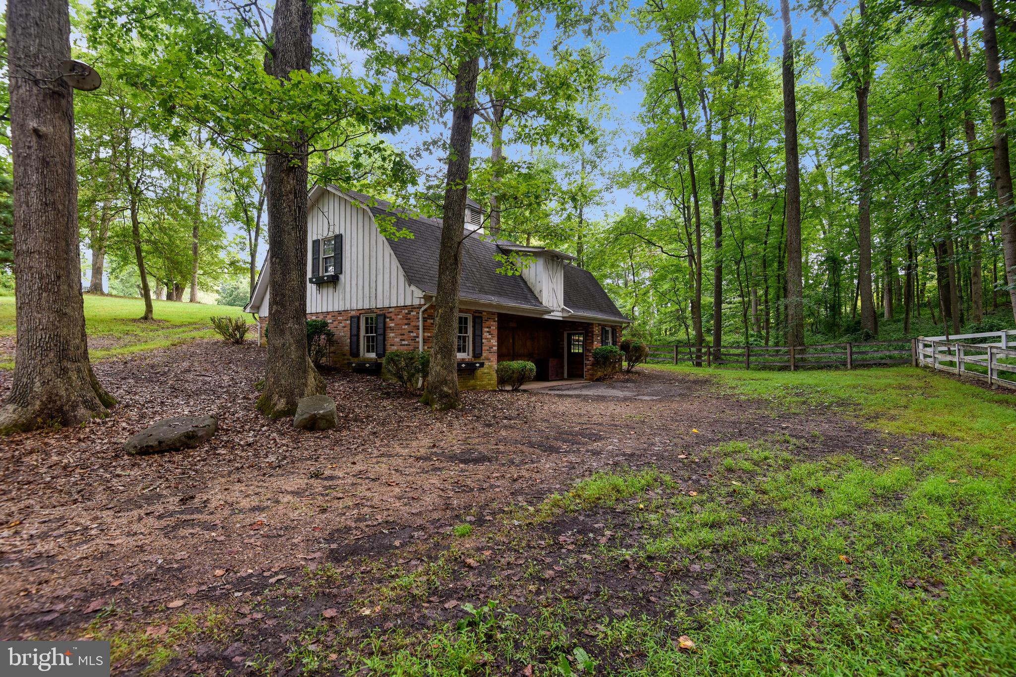 6405 Stallion Road Clifton, VA 20124 - Photo 36 of 58 Gallery Image 36