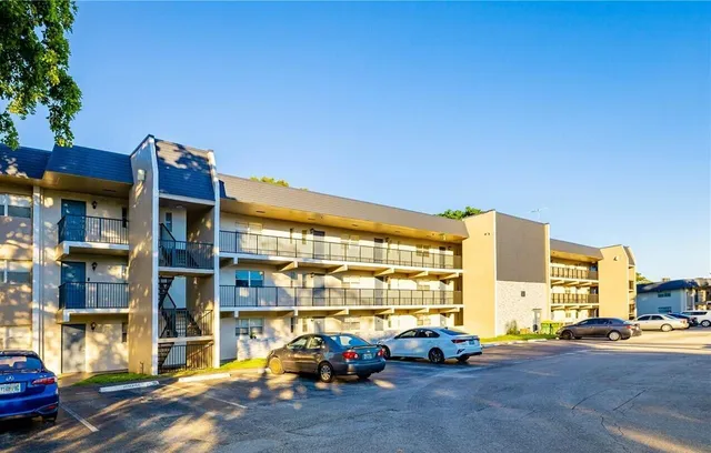 $1,750 | 7911 North Colony Circle, Unit 305, Tamarac, FL 33321