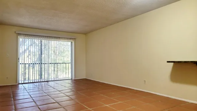 $1,750 | 7911 North Colony Circle, Unit 305, Tamarac, FL 33321