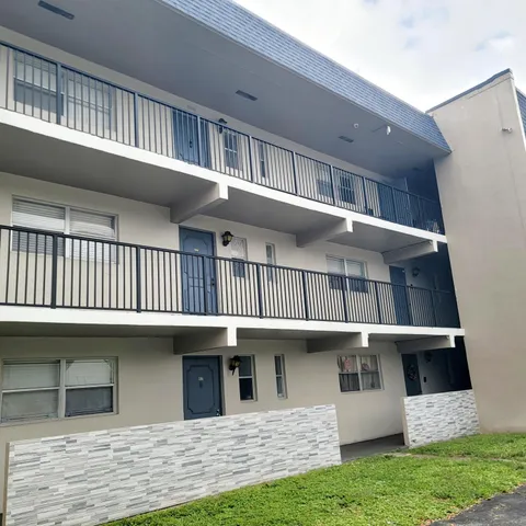 $1,750 | 7911 North Colony Circle, Unit 305, Tamarac, FL 33321