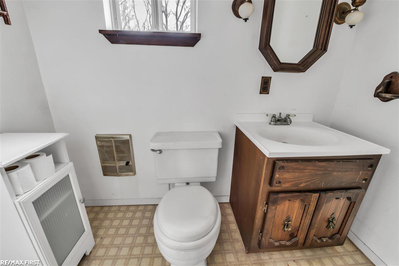 47969 Shelby Road Shelby, MI 48317 - Photo 15 of 30