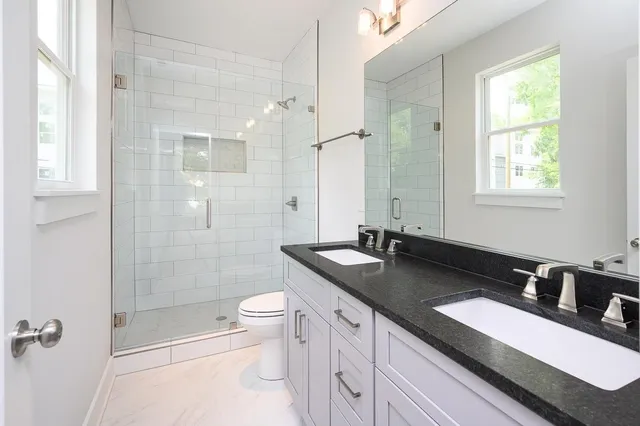 $2,675 | 704 Tral Street, Nashville, TN 37208