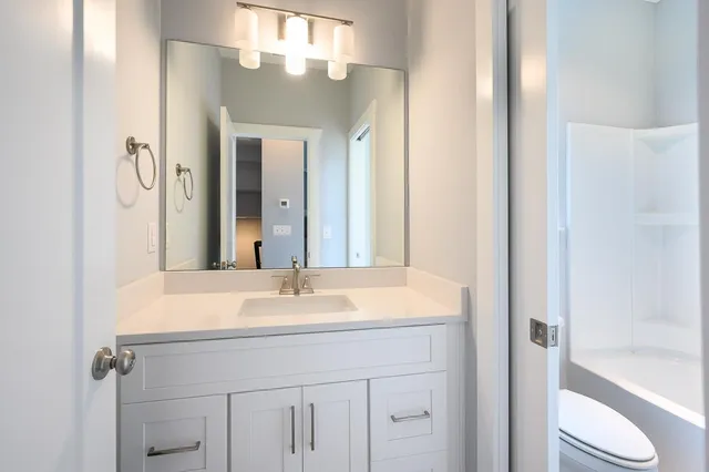 $2,675 | 704 Tral Street, Nashville, TN 37208