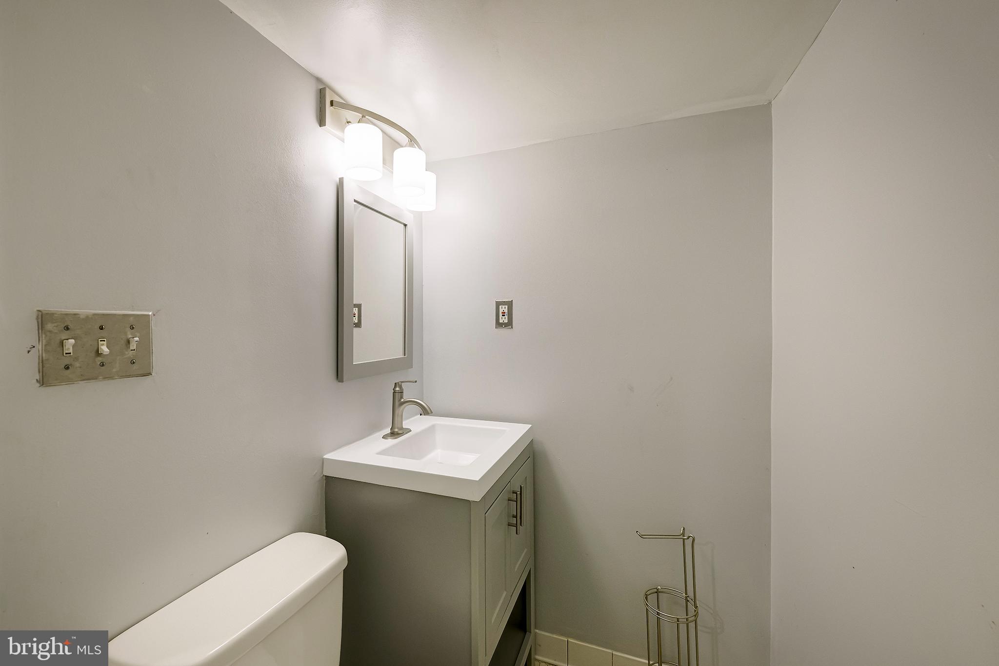 2827 11th Street Northwest Washington, DC 20001 - Photo 37 of 46